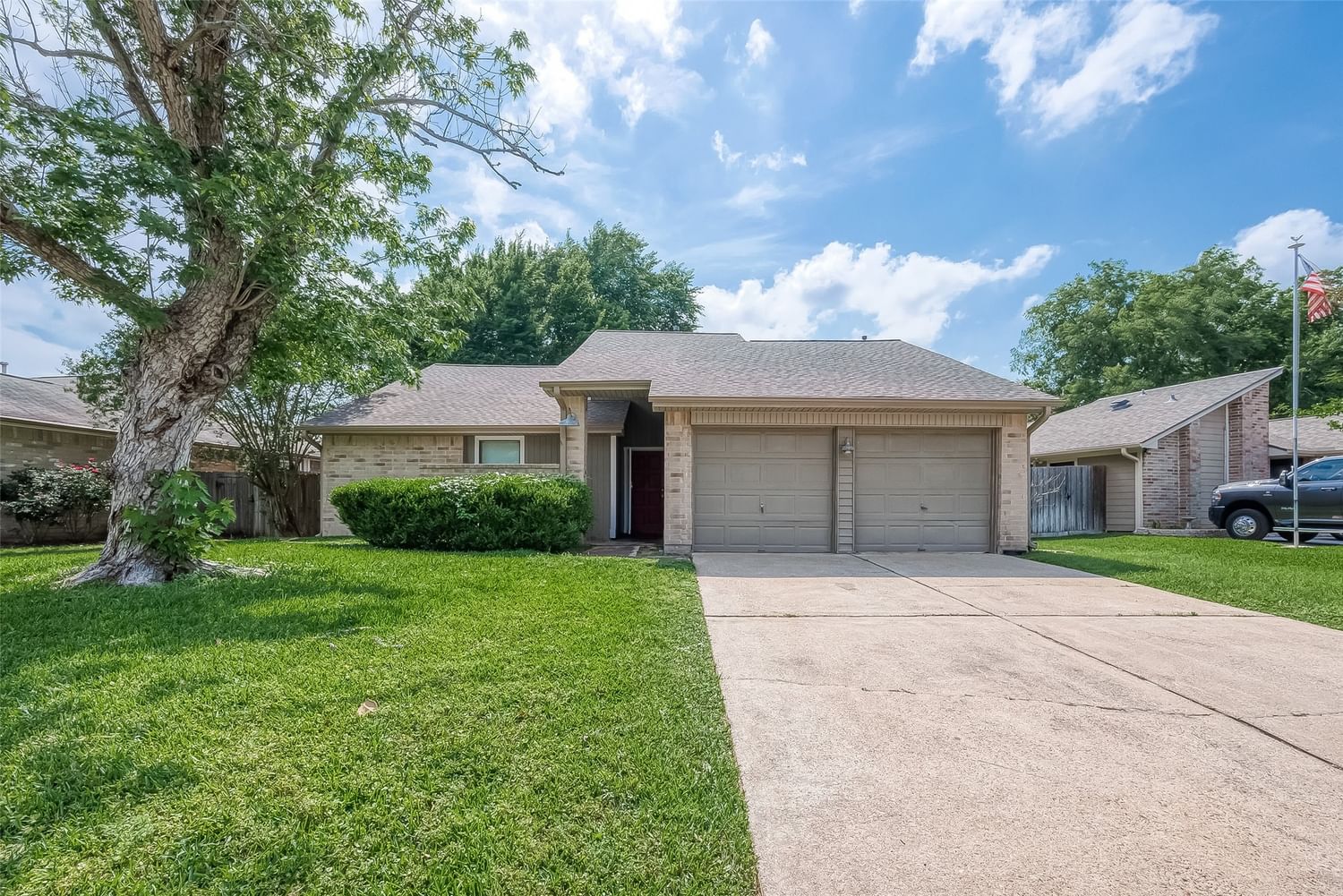 Real estate property located at 1003 Holly Hall, Fort Bend, The Grove Sec 4, Richmond, TX, US