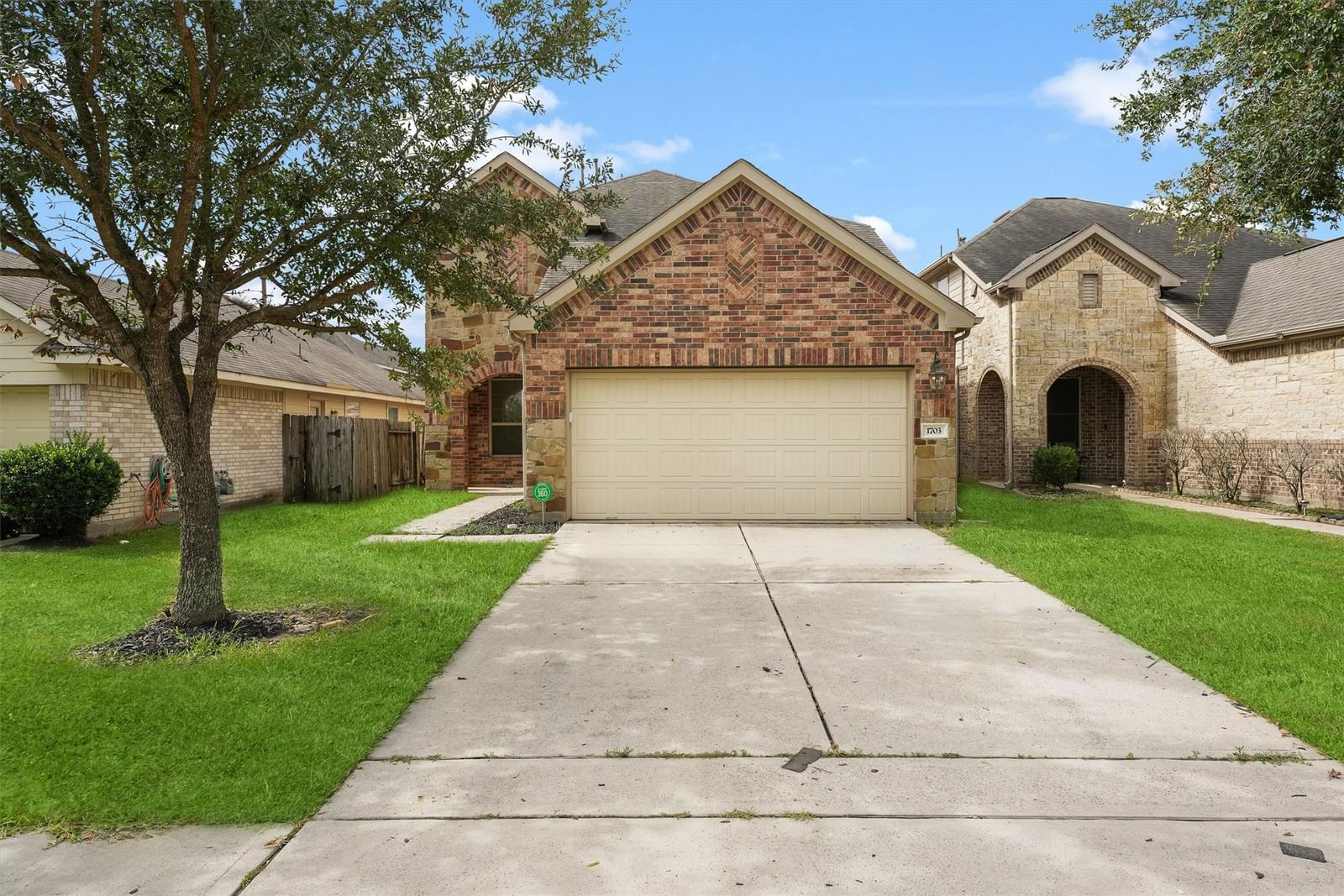 Real estate property located at 1703 Thornhollow, Harris, Glen Abbey, Houston, TX, US