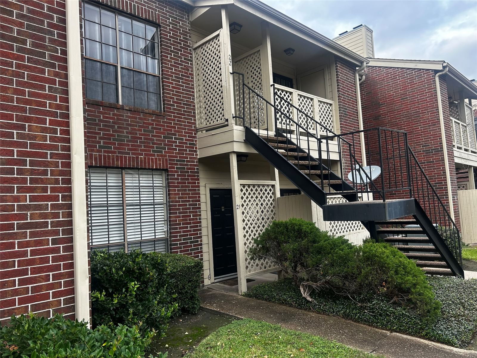 Real estate property located at 8055 Cambridge #21, Harris, Cambridge Court Condo Ph 01, Houston, TX, US