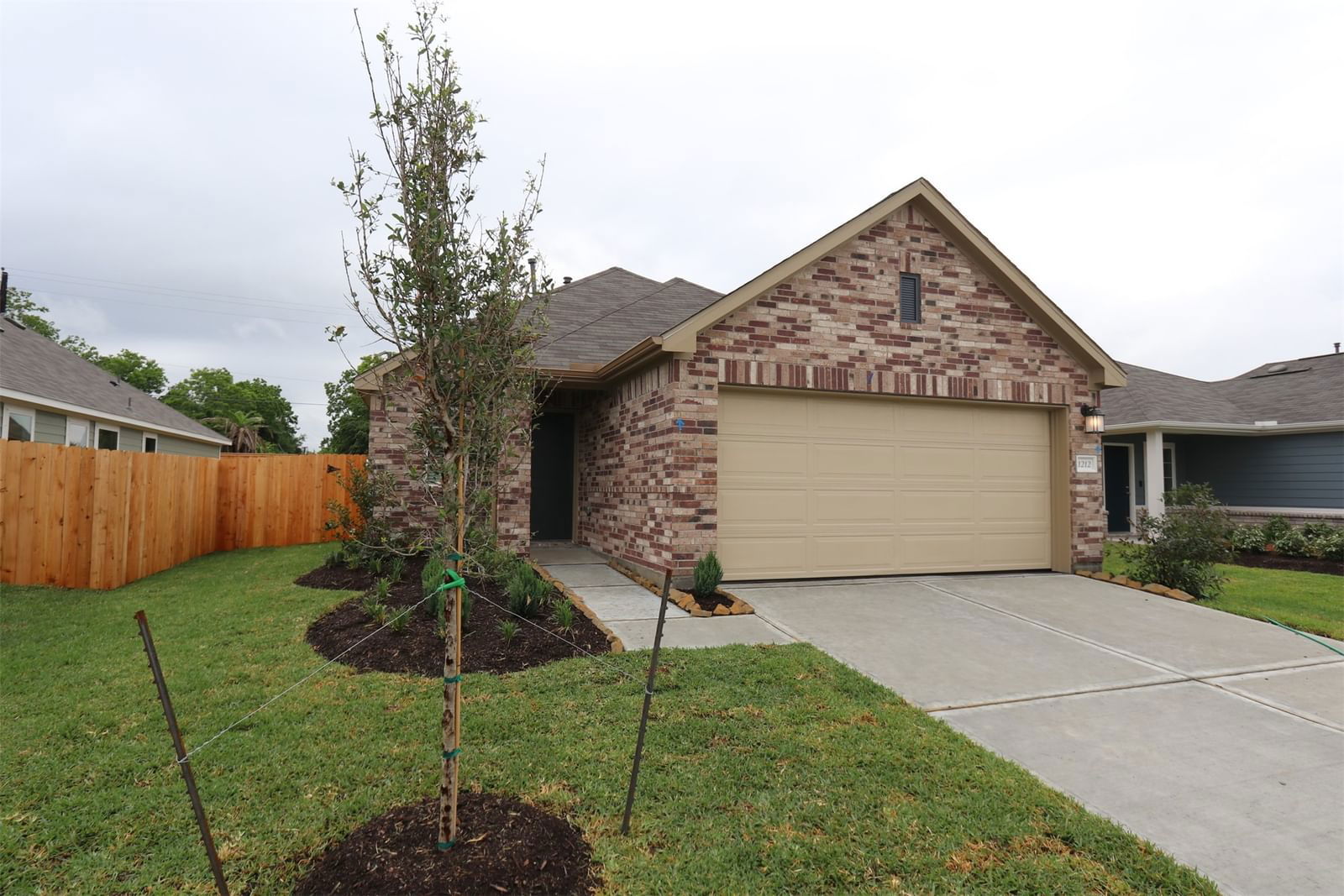 Real estate property located at 1212 Filly Creek Drive, Brazoria, Mustang Crossing, Alvin, TX, US