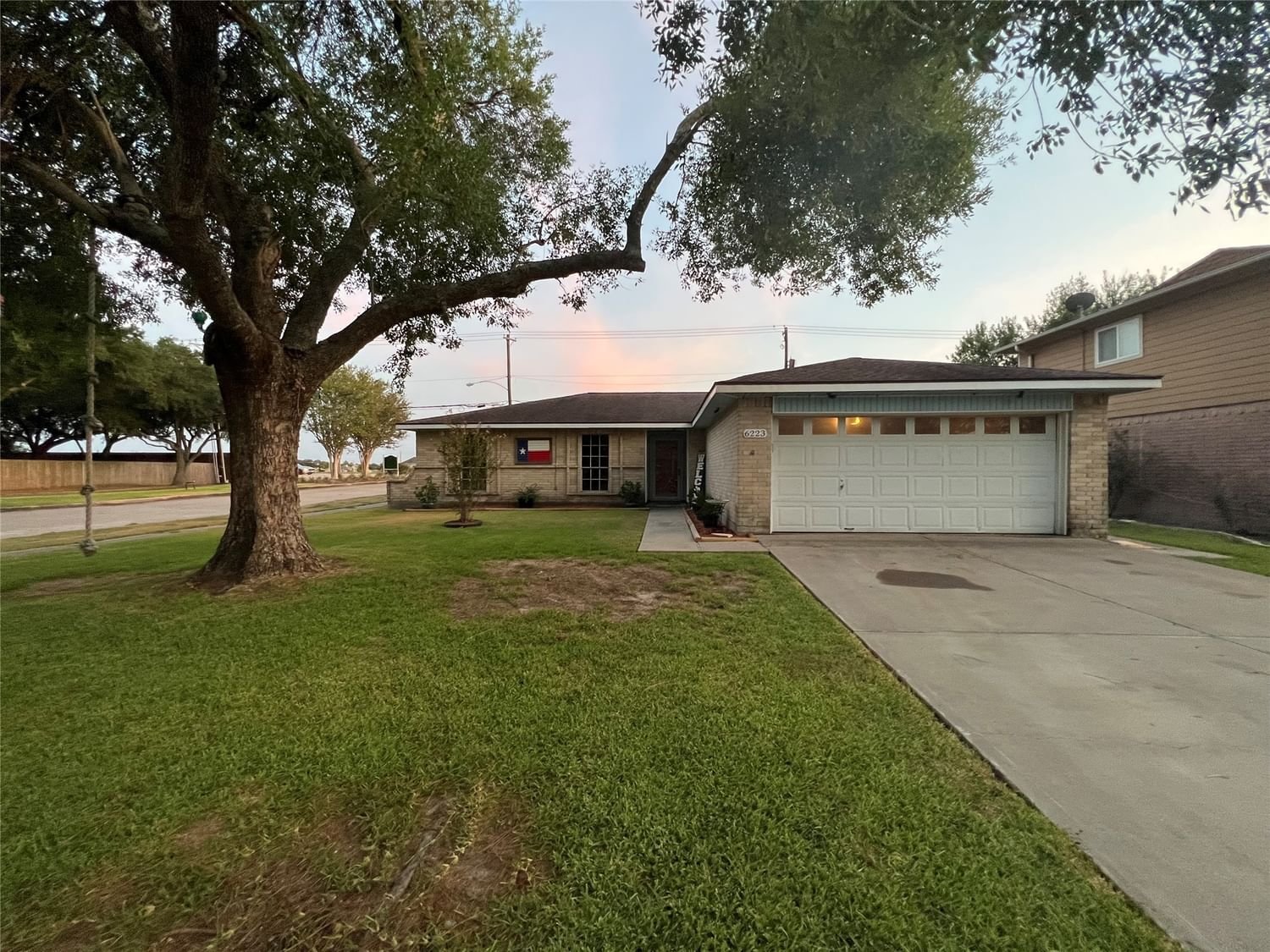 Real estate property located at 6223 Silver Leaf, Galveston, League City, TX, US