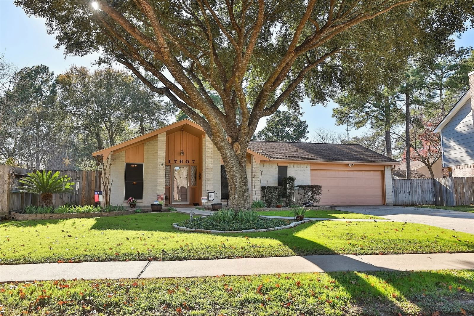 Real estate property located at 17607 Mellow Ridge, Harris, Oakwood Glen, Spring, TX, US