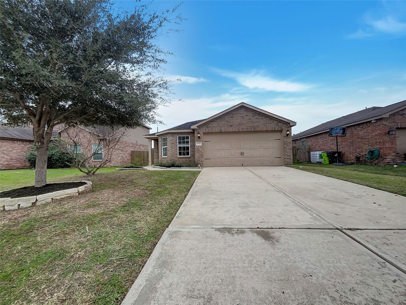 Real estate property located at 2514 Golden Brandy, Fort Bend, The Trails At Seabourne Parke Sec 4, Rosenberg, TX, US