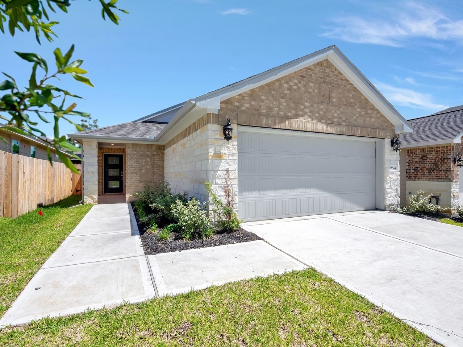 Real estate property located at 18544 Meadow Point, Montgomery, Pine Lake Cove, Montgomery, TX, US