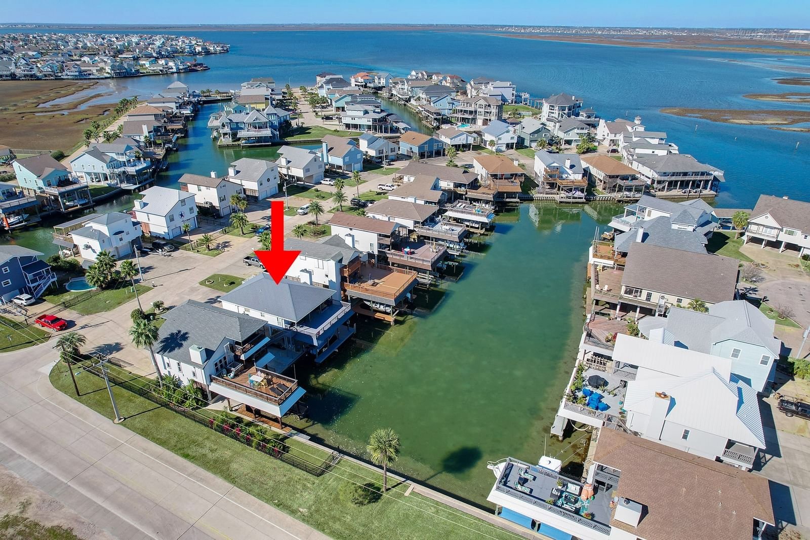 Real estate property located at 306 Admiral, Galveston, Tiki Yacht Club Colony, Tiki Island, TX, US