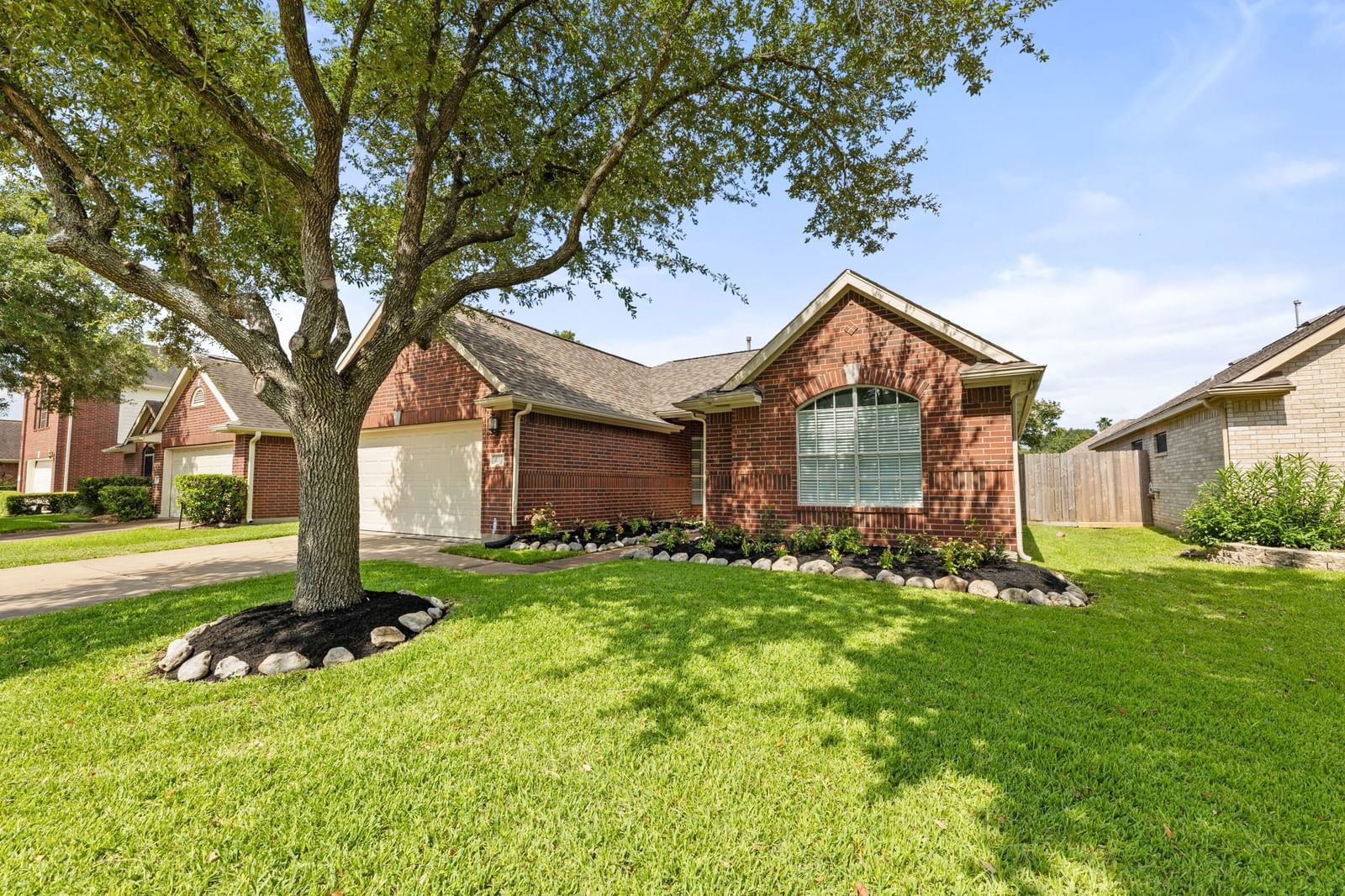 Real estate property located at 17230 Stratford Green, Fort Bend, Stratford Park Village Six, Sugar Land, TX, US