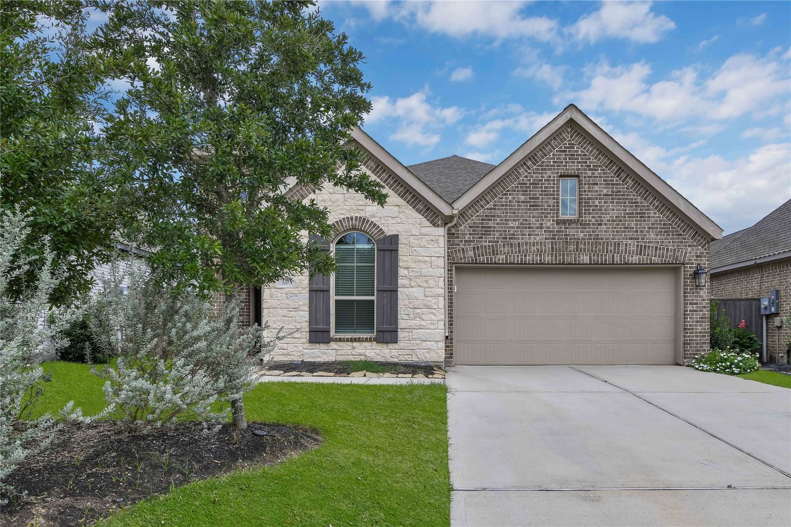 Real estate property located at 537 Cedar Harbor, Montgomery, Grand Central Park, Conroe, TX, US