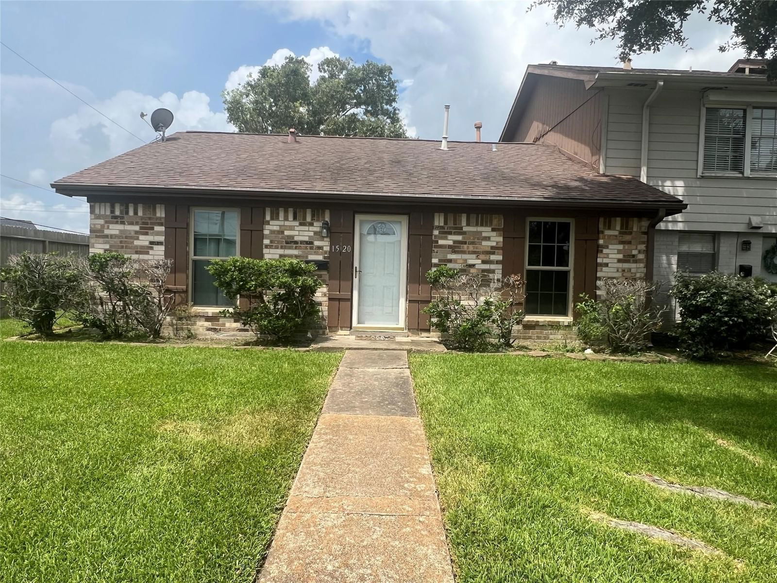 Real estate property located at 1520 Cedar Cove, Harris, Garden Walk T/H Sec 01, La Porte, TX, US