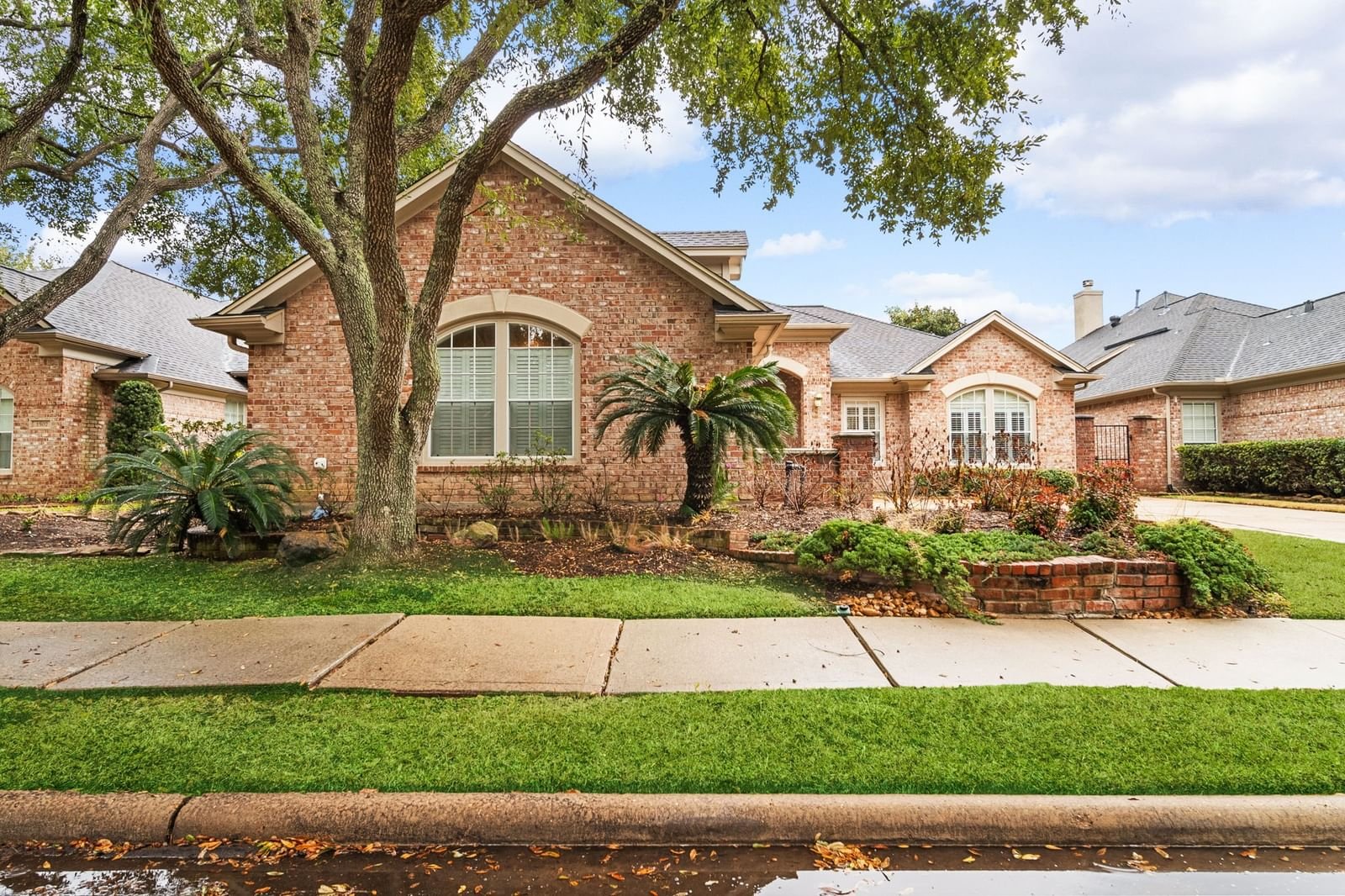 Real estate property located at 1511 Harness Oaks, Harris, Parkway Villages Sec 06 Prcl R, Houston, TX, US