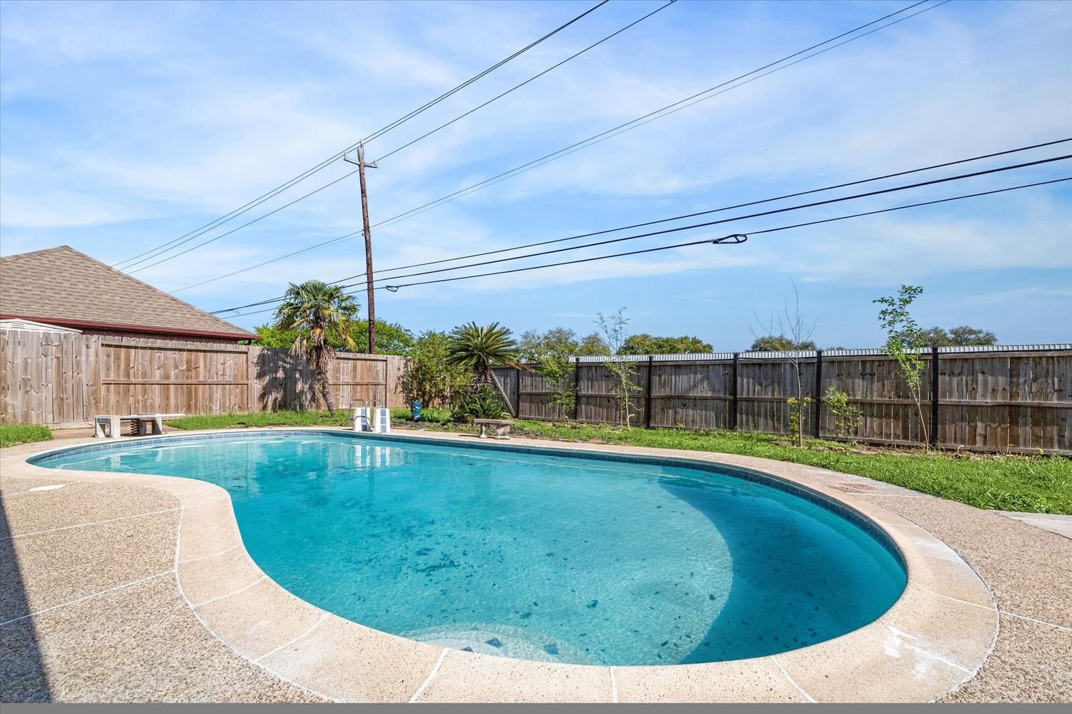 Real estate property located at 4704 Burning Tree, Harris, Country Club Oaks Sec 06, Baytown, TX, US