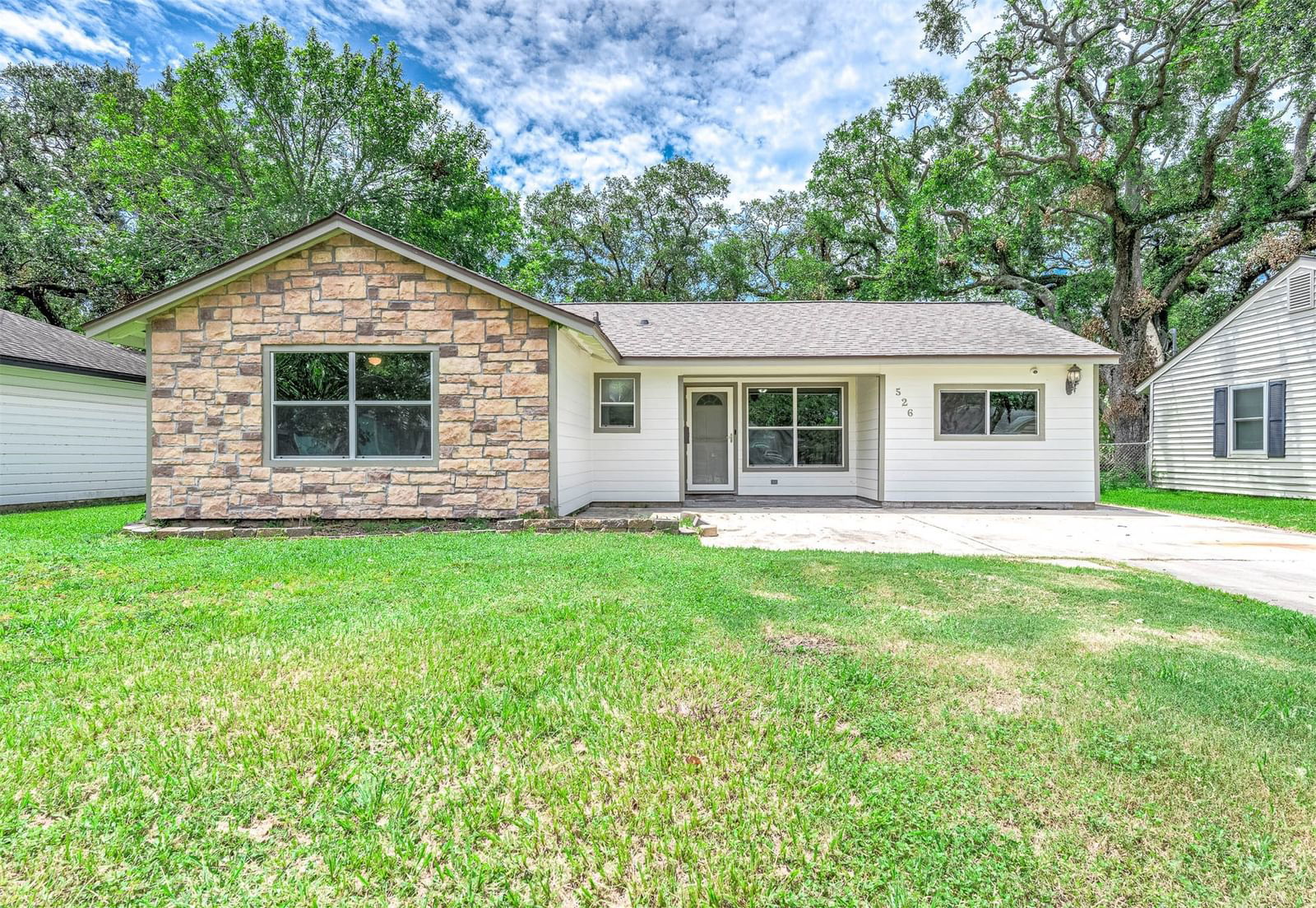 Real estate property located at 526 Gardenia, Brazoria, Brazos Oaks Lake Jackson, Lake Jackson, TX, US