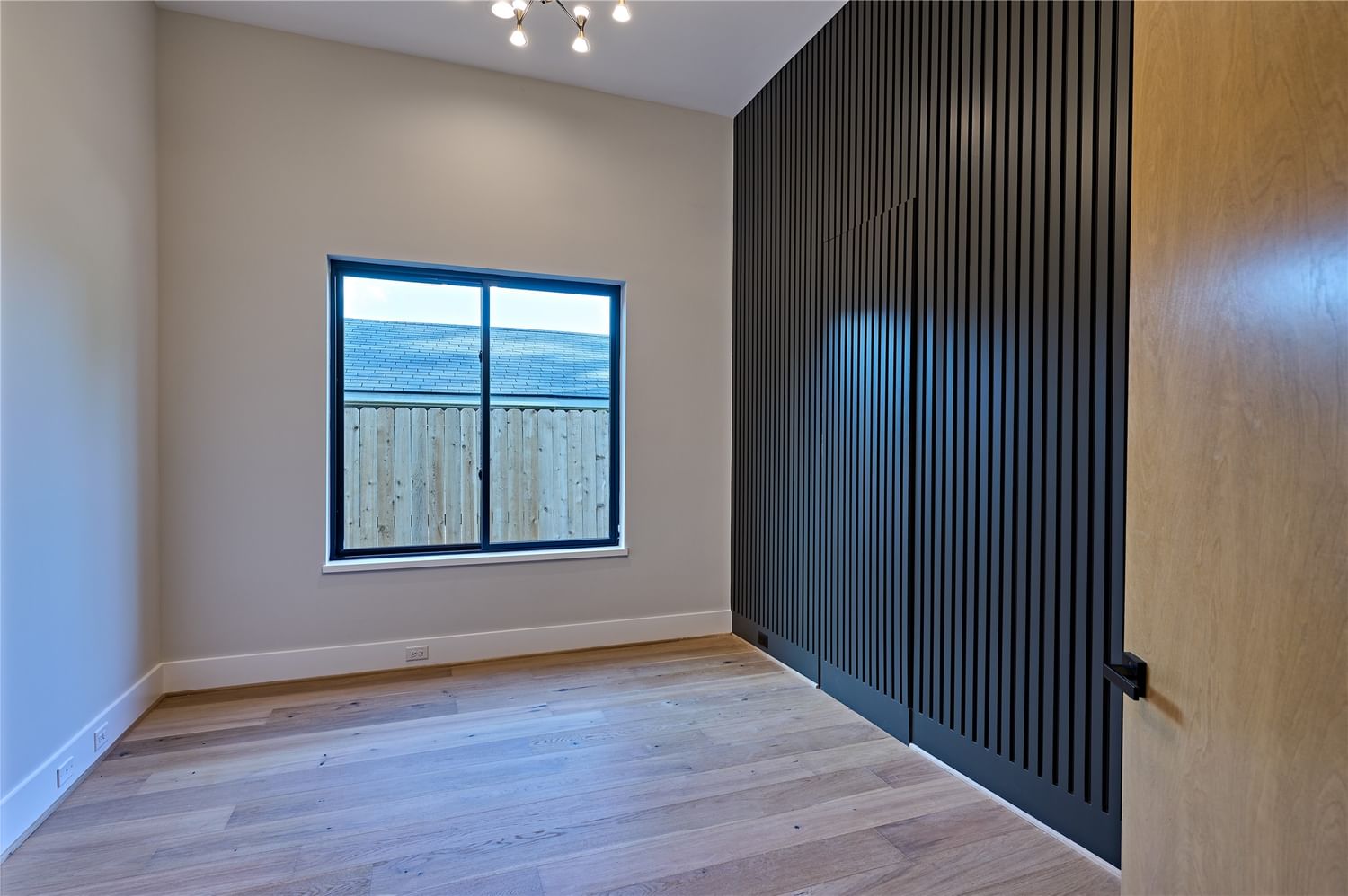 Real estate property located at 1419 Hewitt, Harris, Houston, TX, US