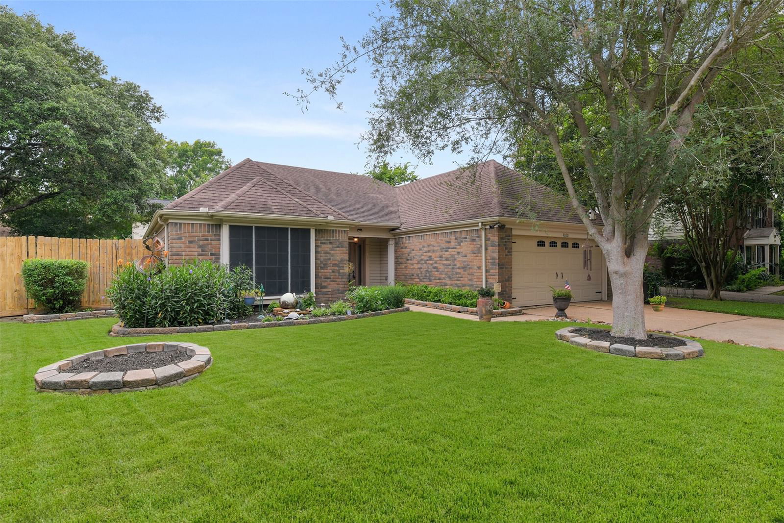 Real estate property located at 4010 Spring Forest, Brazoria, Springfield, Pearland, TX, US