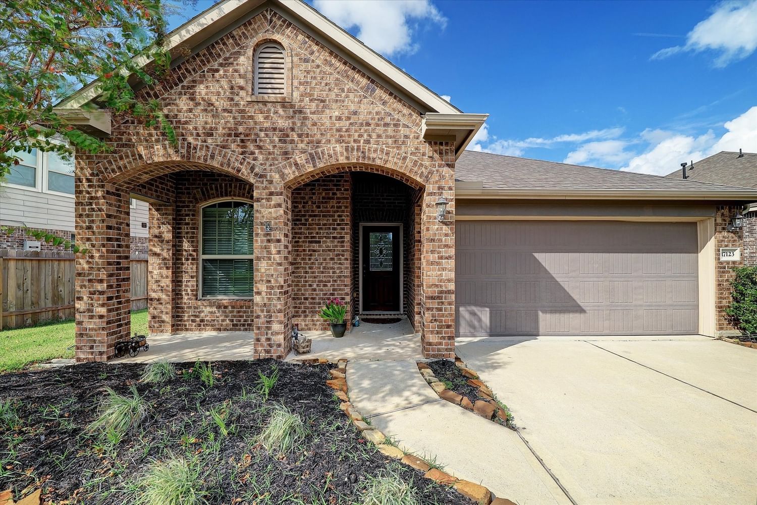 Real estate property located at 17123 Upper Ridge, Harris, Eagle Spgs Sec 45, Humble, TX, US