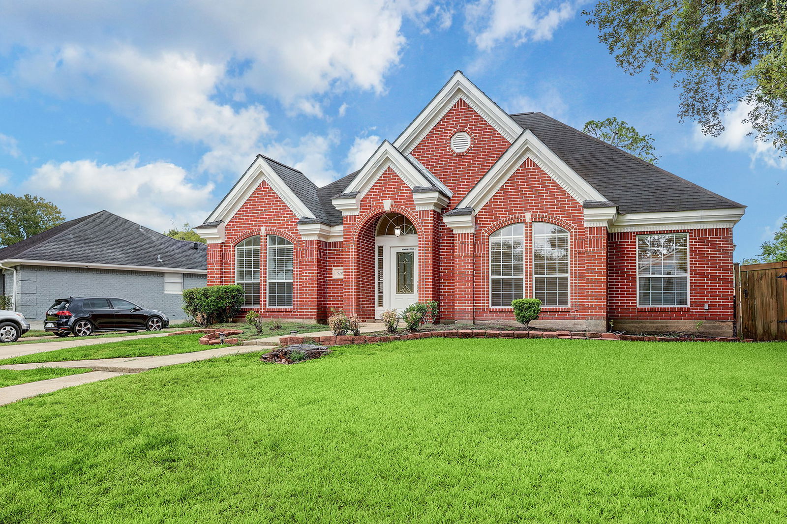 Real estate property located at 5203 Whittier Oaks, Harris, Friendswood, TX, US