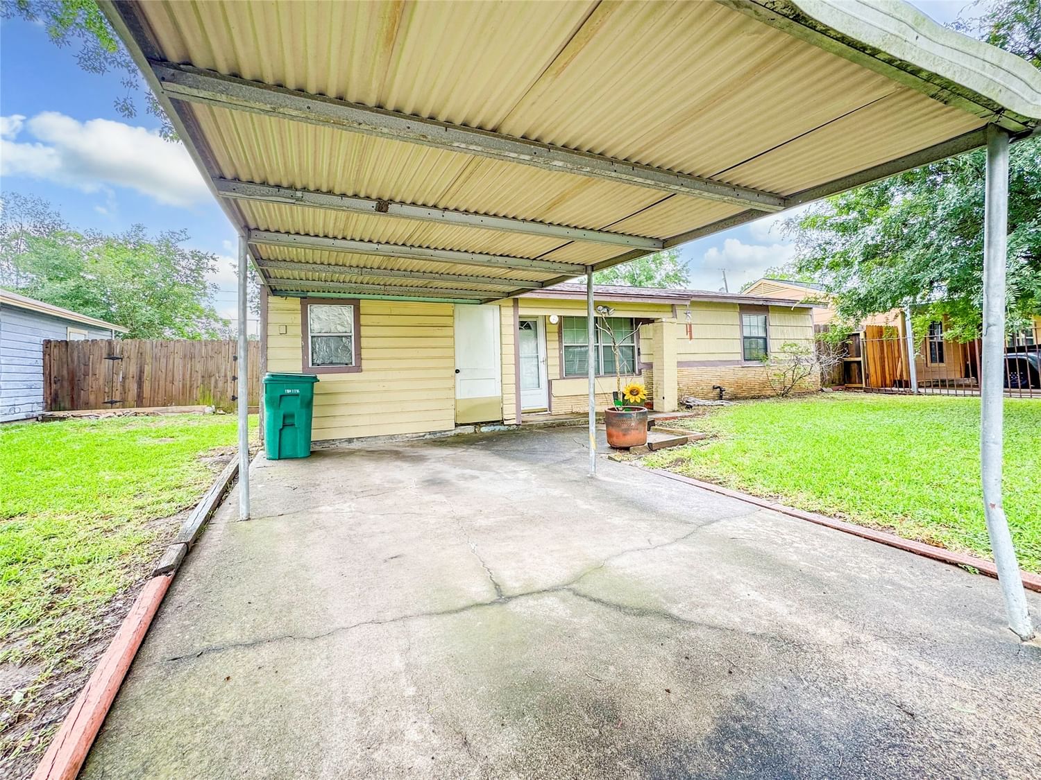 Real estate property located at 2604 Morningside, Harris, Red Bluff Terrace Sec 04, Pasadena, TX, US