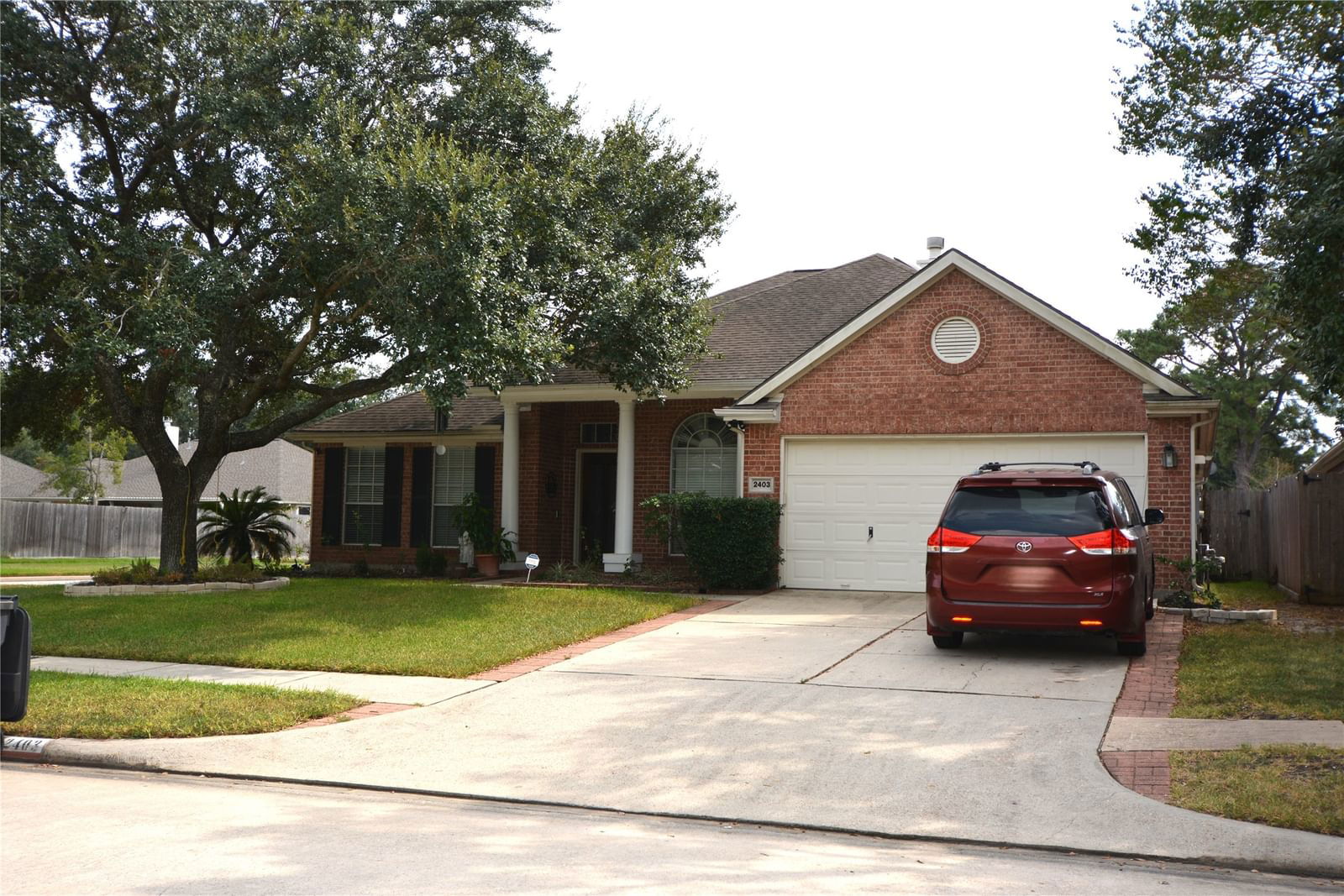 Real estate property located at 2403 Crescent Hollow, Harris, Hannover Estates Sec 01, Spring, TX, US