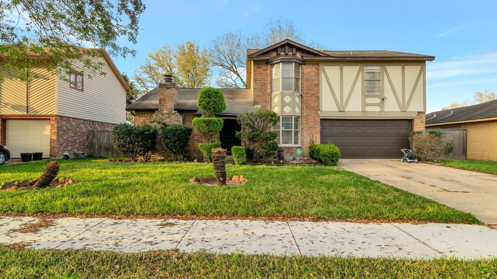 Real estate property located at 6646 Mccullum, Fort Bend, Briargate Sec 3, Houston, TX, US