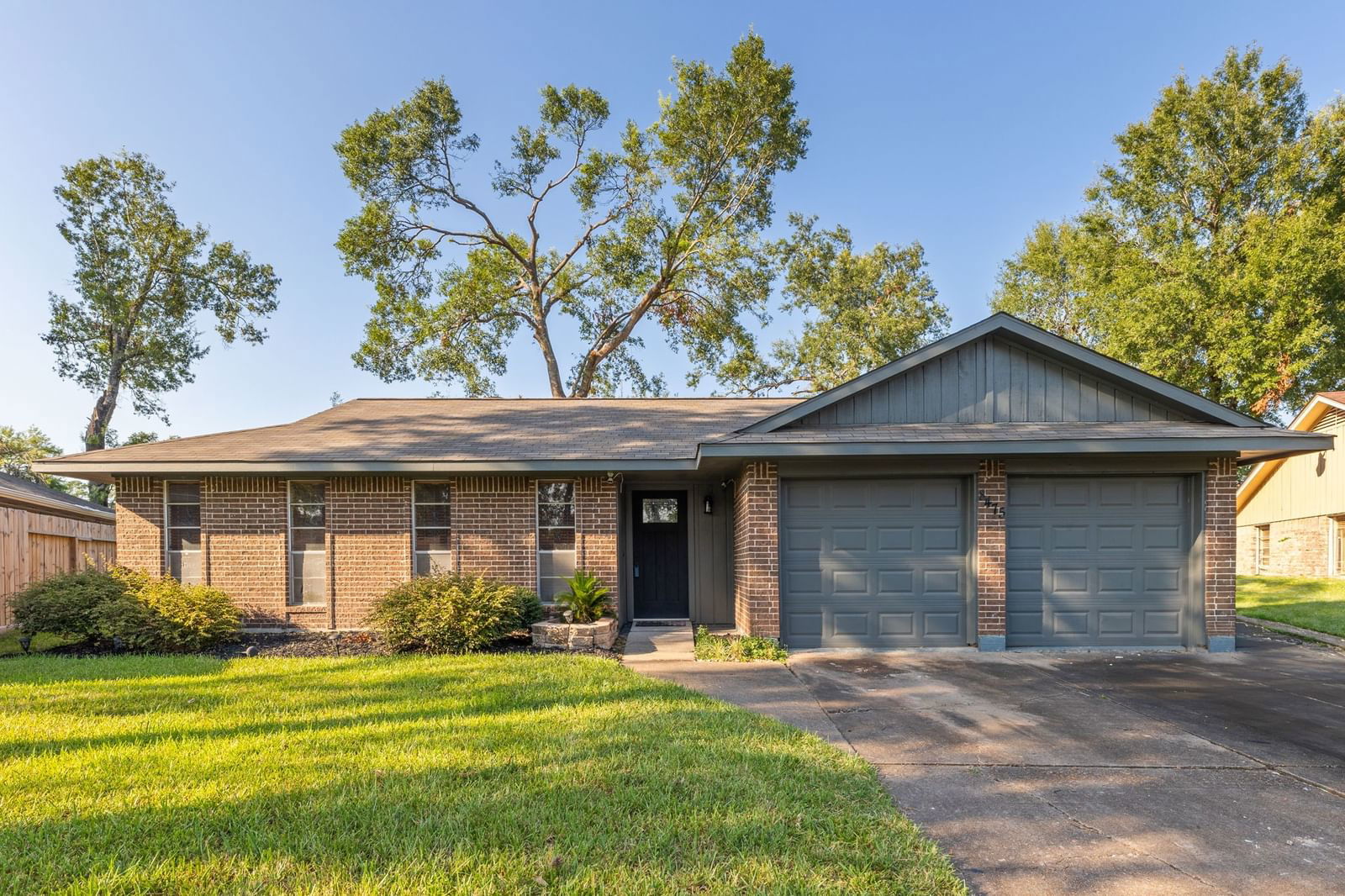 Real estate property located at 8475 Claiborne, Harris, GLENWOOD FOREST SEC 3, Houston, TX, US