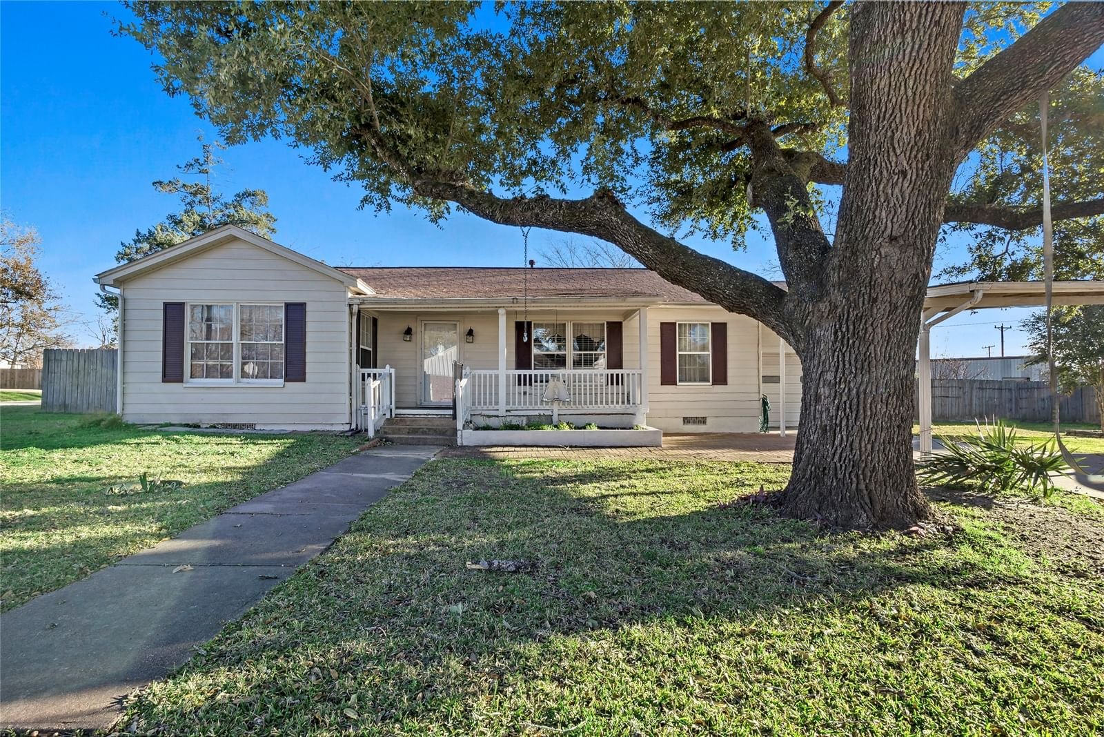 Real estate property located at 308 Gibbs, Grimes, Camp Im, Navasota, TX, US