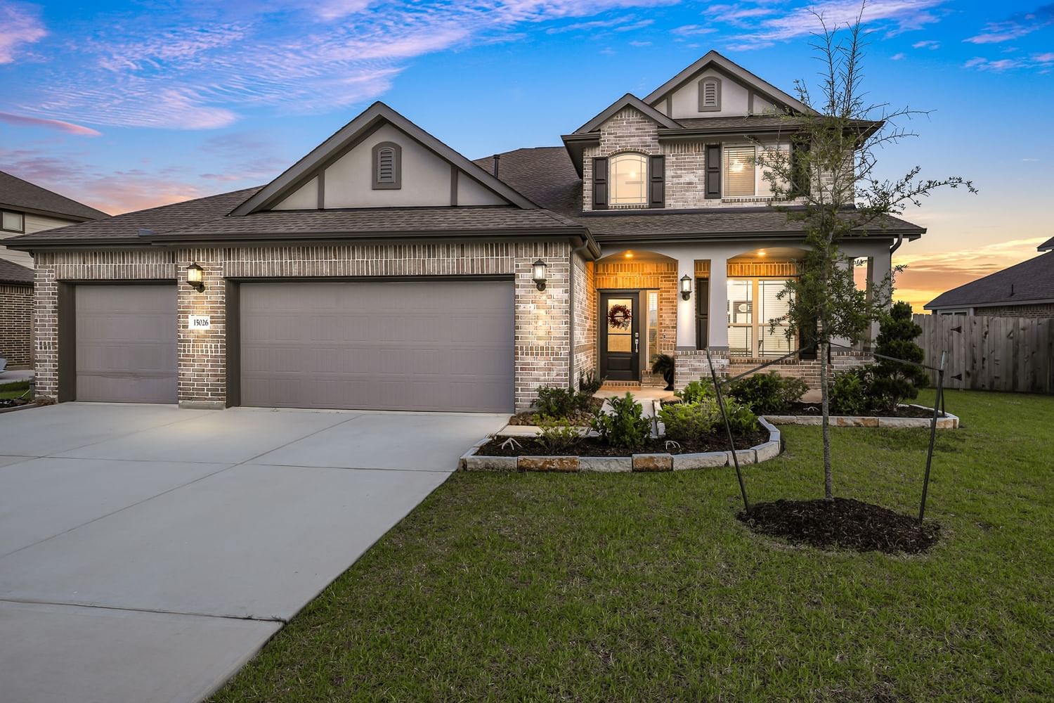 Real estate property located at 15026 Gulfstream Park, Chambers, Lakes/Champions Estates Sec 3, Mont Belvieu, TX, US