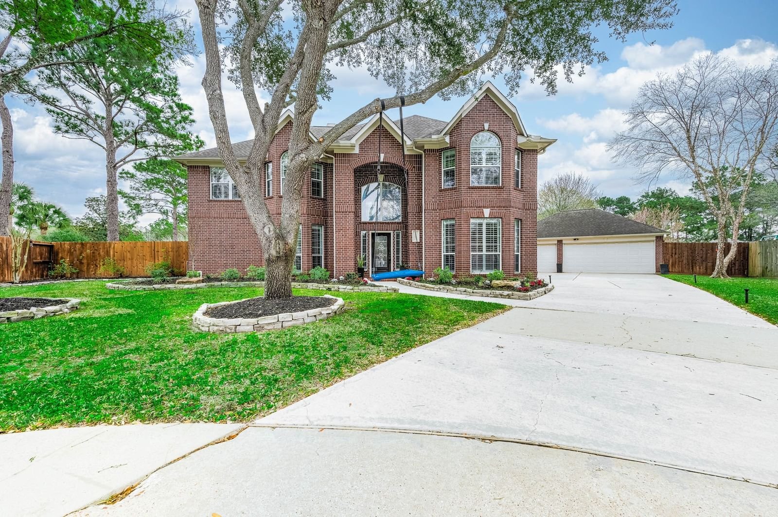 Real estate property located at 801 Morning Dove, Galveston, The Forest Sec 8 2001, Friendswood, TX, US