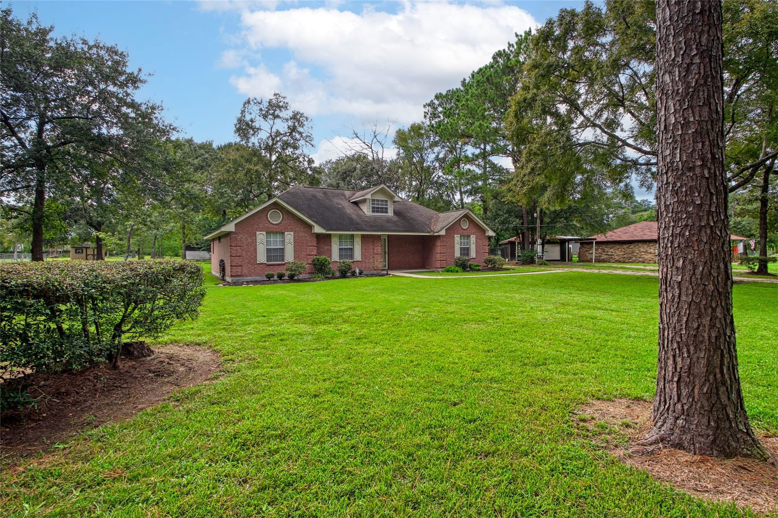 Real estate property located at 31607 Terri, Montgomery, Walnut Spgs 02, Magnolia, TX, US