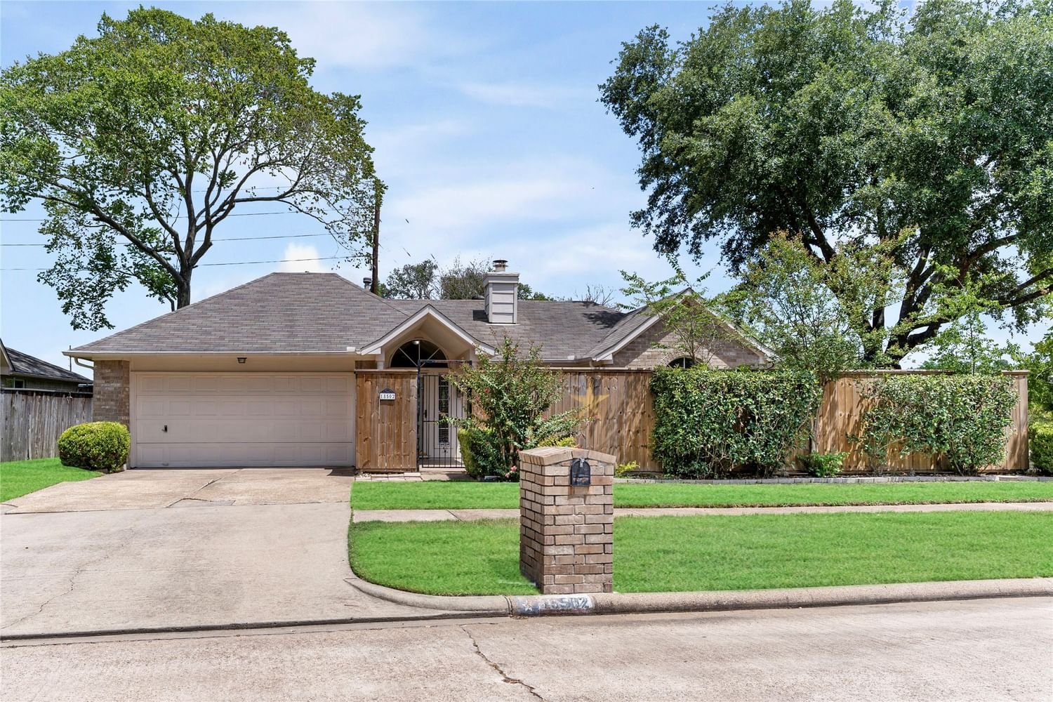 Real estate property located at 18502 Wood Glen, Harris, Houston, TX, US
