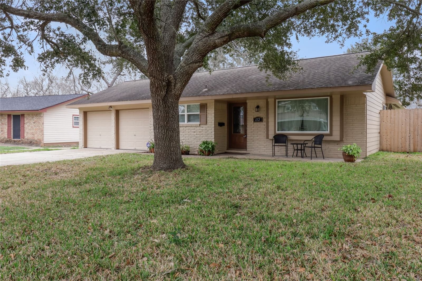Real estate property located at 113 Cannon, Brazoria, Emerald Forest, Clute, TX, US