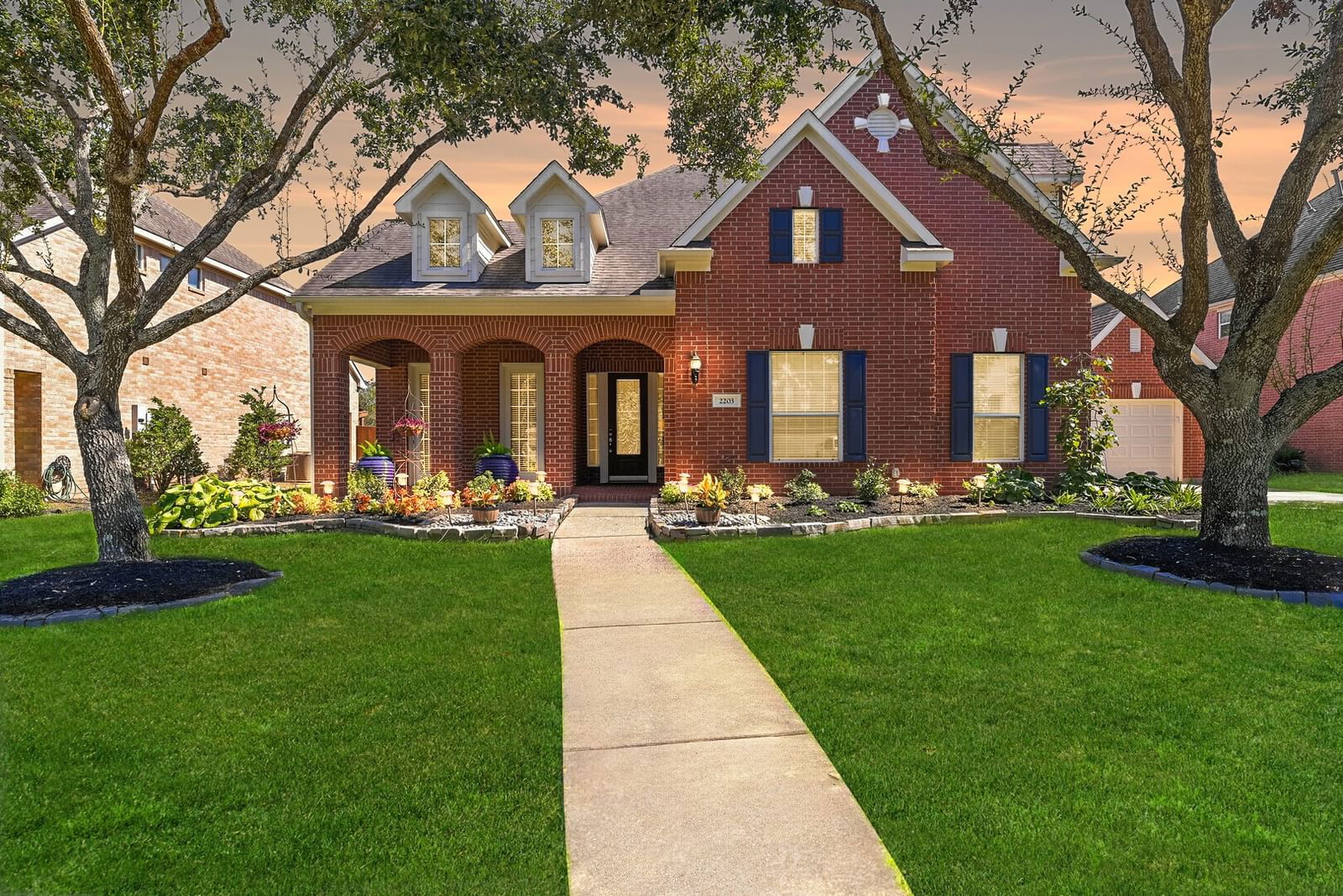 Real estate property located at 2203 Verona, Harris, Villa D Este Sec 01 Amd, Pearland, TX, US