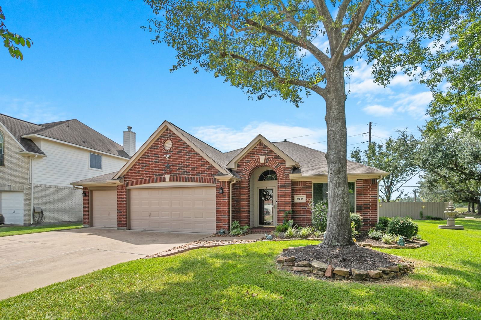 Real estate property located at 9531 Willow Trace, Harris, Willowlake Sec 01, Houston, TX, US