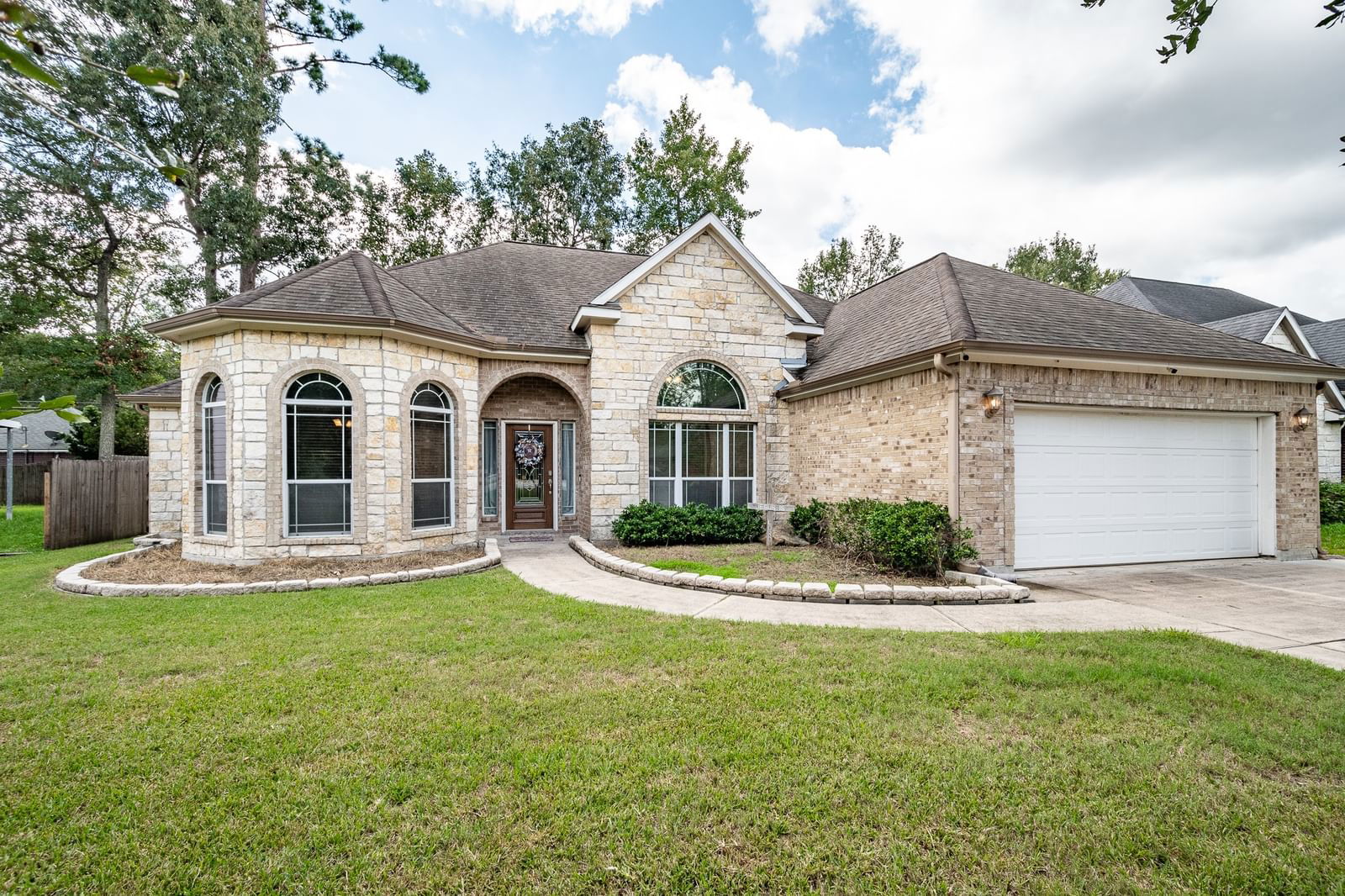 Real estate property located at 2907 Lake Breeze, Harris, Lake Shadows Sec 05, Crosby, TX, US