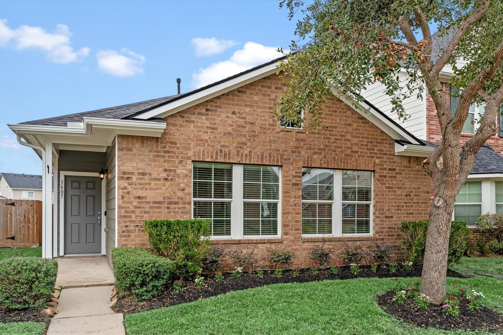 Real estate property located at 1607 Claremont Garden, Harris, City Park Sec 05, Houston, TX, US