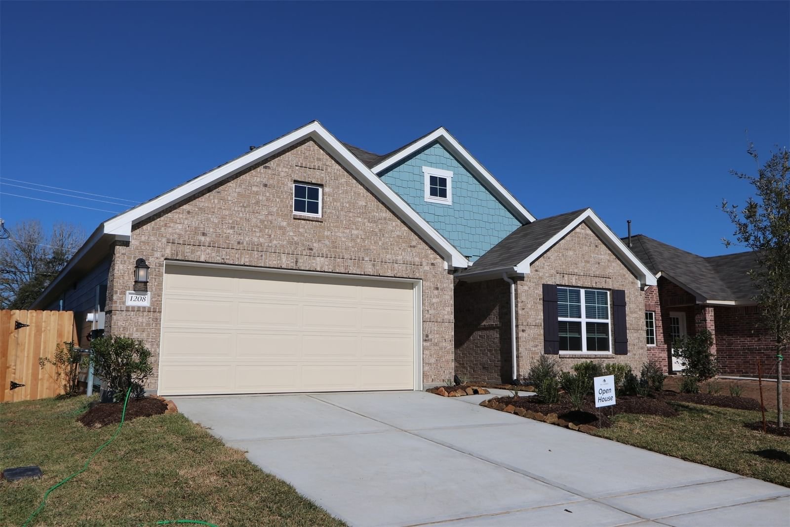 Real estate property located at 1208 Filly Creek, Brazoria, Mustang Crossing, Alvin, TX, US