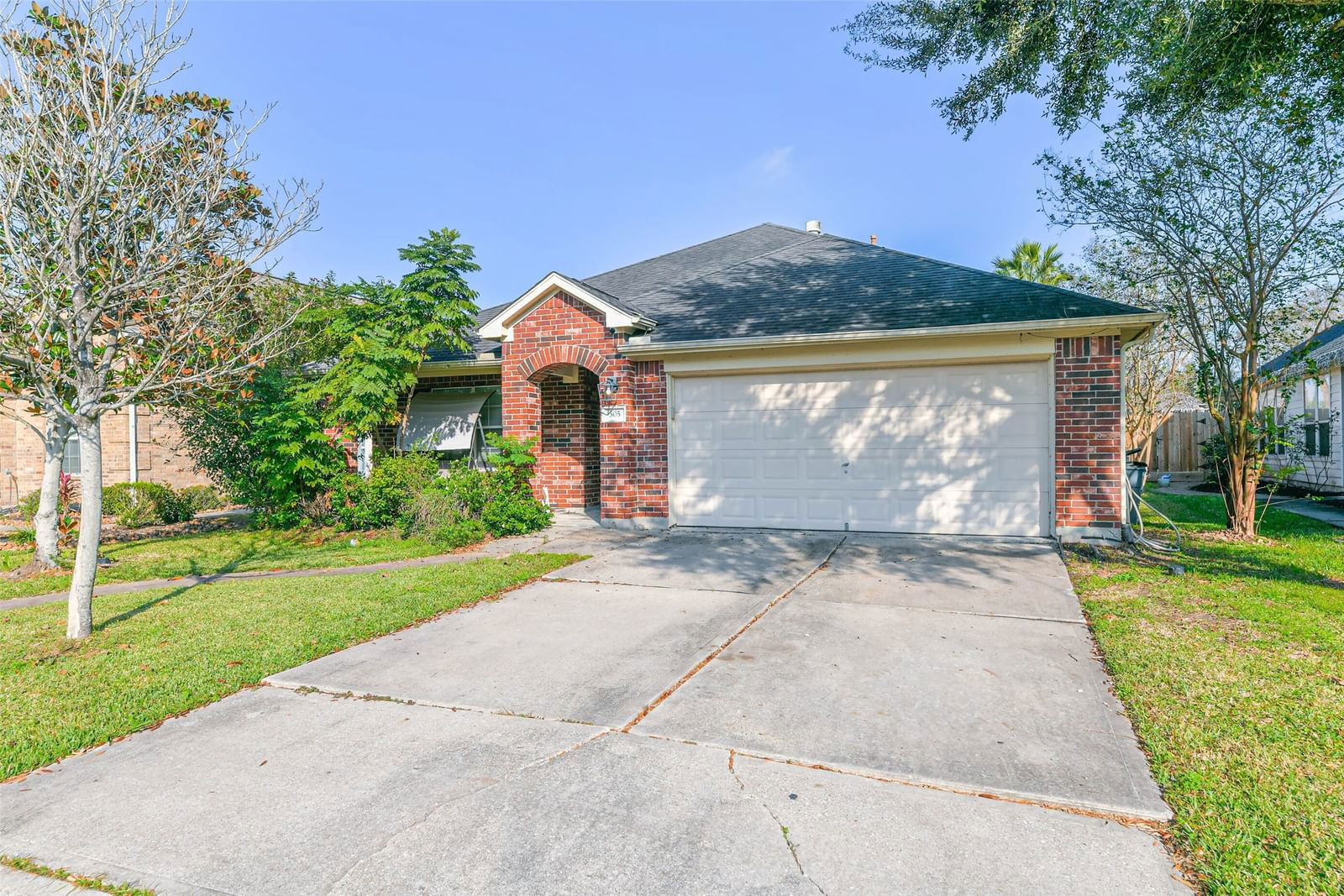 Real estate property located at 305 GLADE BRIDGE LANE, Galveston, BAY COLONY POINTE, Dickinson, TX, US