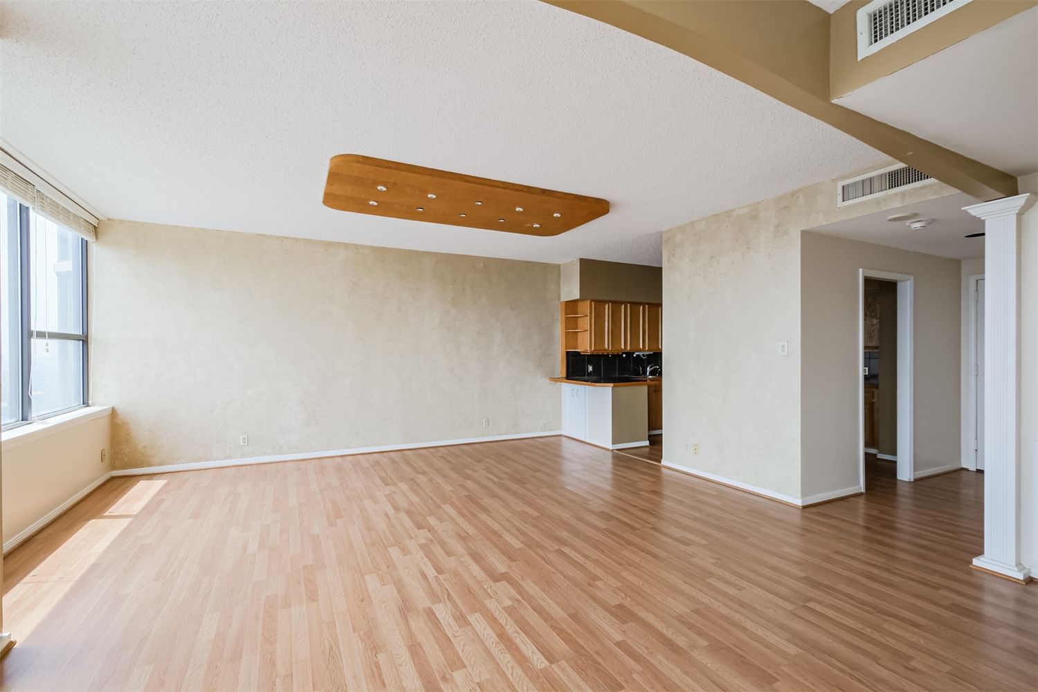 Real estate property located at 15 Greenway #24B, Harris, Greenway Condo, Houston, TX, US