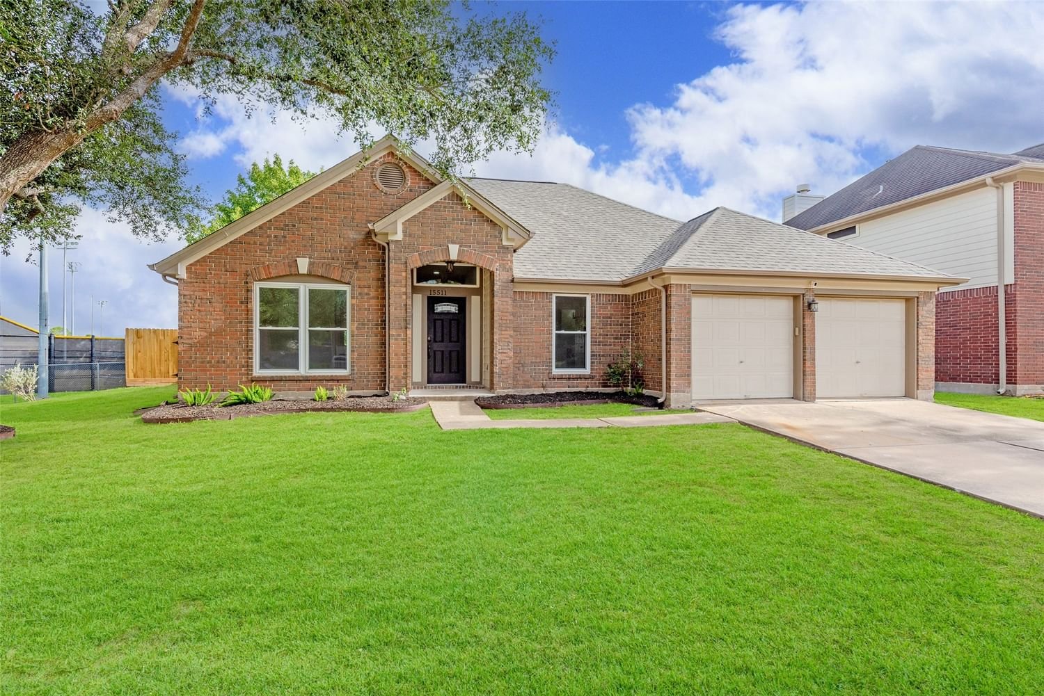 Real estate property located at 15511 Constitution, Harris, Friendswood, TX, US
