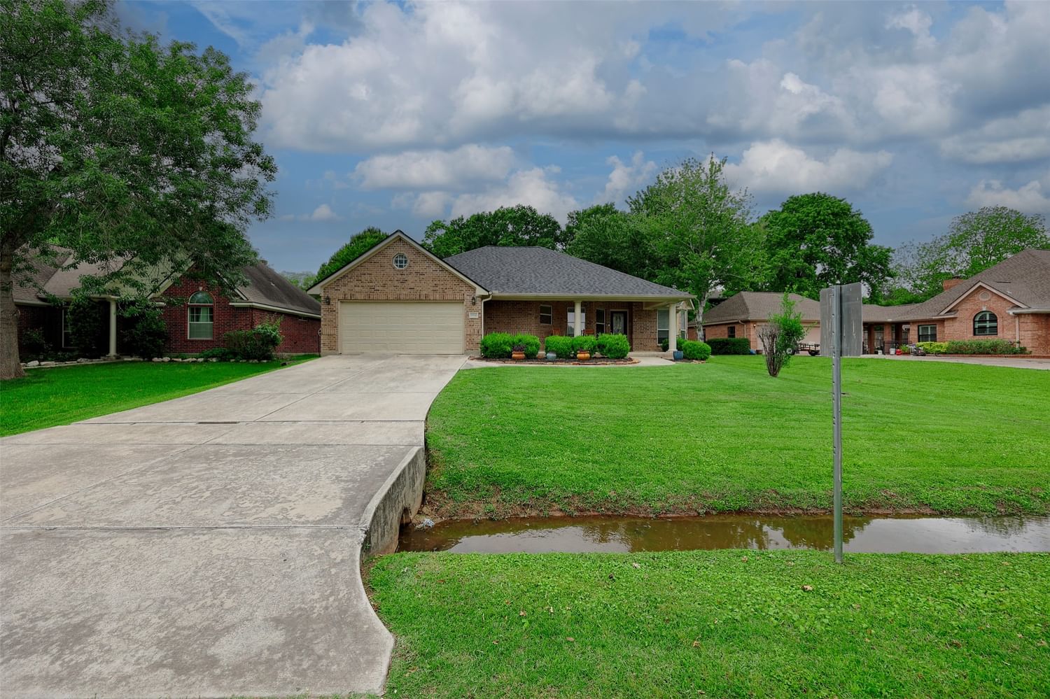 Real estate property located at 9941 Shore, Montgomery, Twin Shores, Willis, TX, US