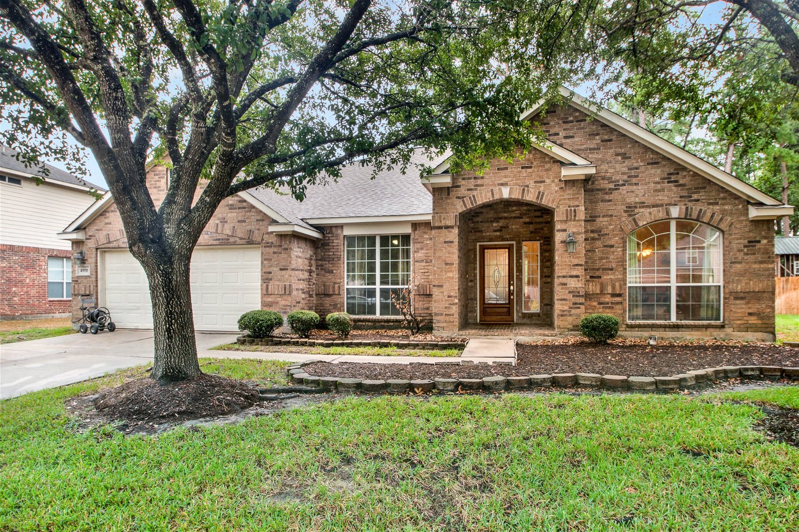 Real estate property located at 2110 Long Trail Path, Harris, Spring, TX, US