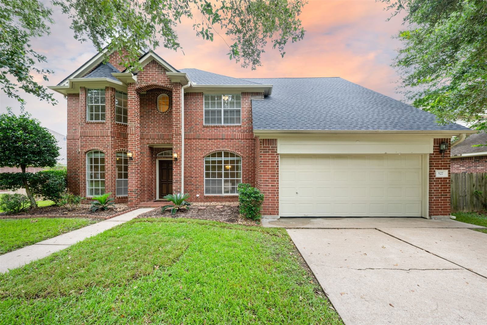 Real estate property located at 527 High Meadows Dr, Fort Bend, Autumn Ridge, Sugar Land, TX, US
