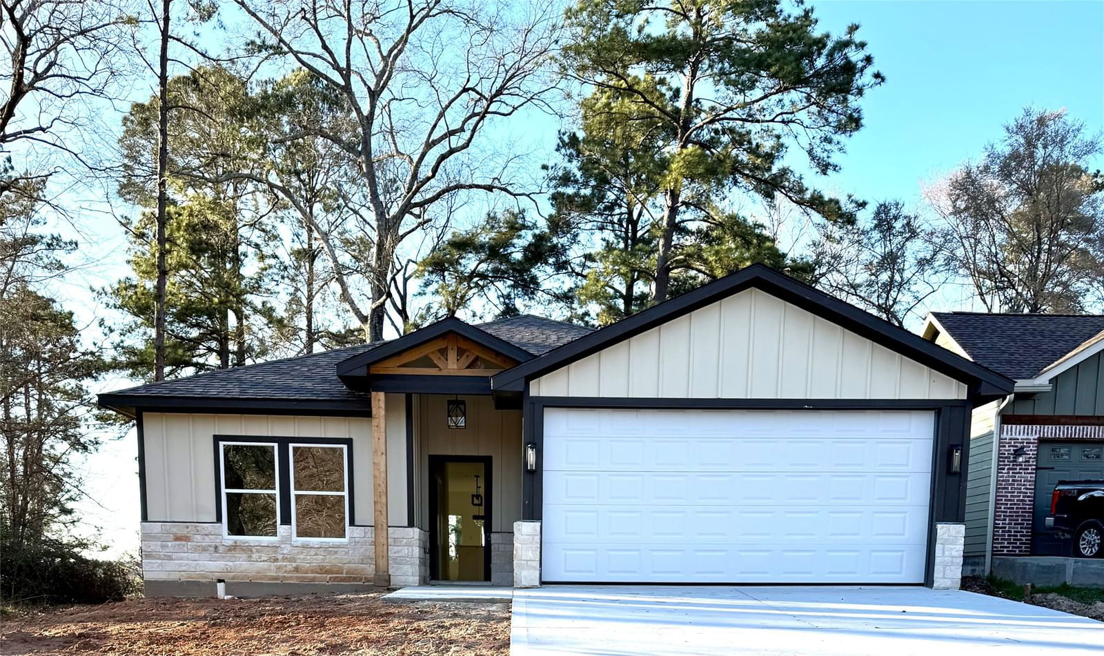 Real estate property located at 79 Hillsborough, Walker, Wildwood Shores Sec 6, Huntsville, TX, US