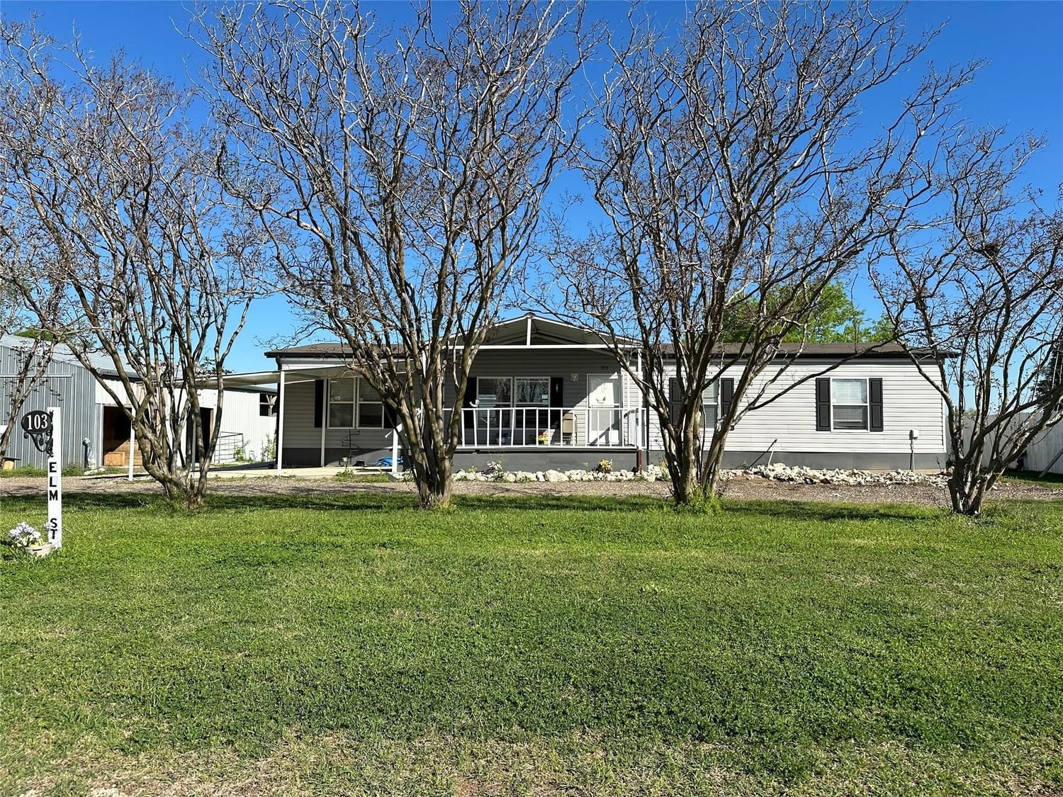 Real estate property located at 103 Elm, Freestone, NA, Donie, TX, US