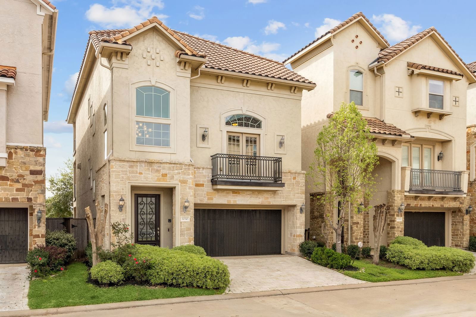 Real estate property located at 1030 Old Oyster, Fort Bend, The Enclave At Lake Pointe, Sugar Land, TX, US