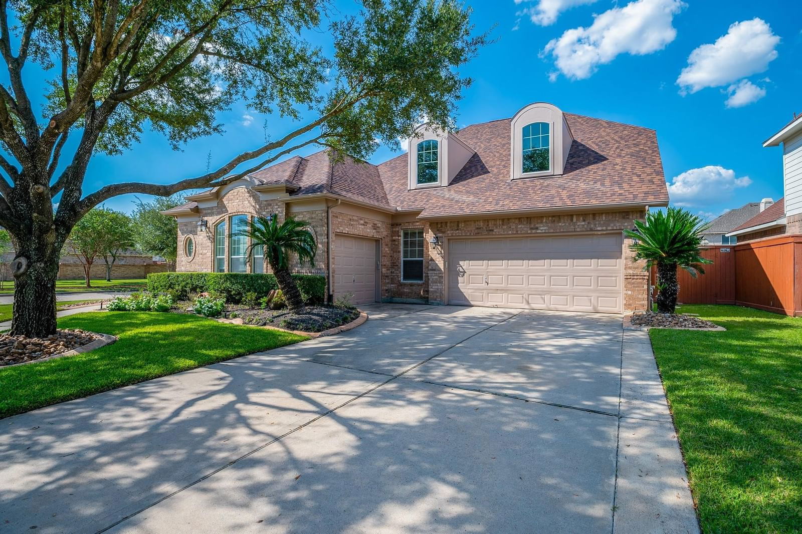 Real estate property located at 12518 Rosewood Way Lane, Harris, Villages at Lakepointe, Houston, TX, US