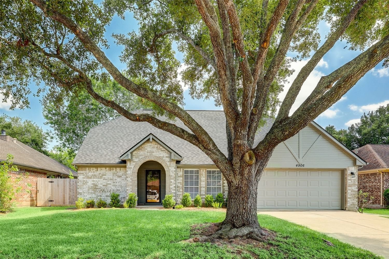 Real estate property located at 4906 Meadowglen, Brazoria, Southwyck, Pearland, TX, US