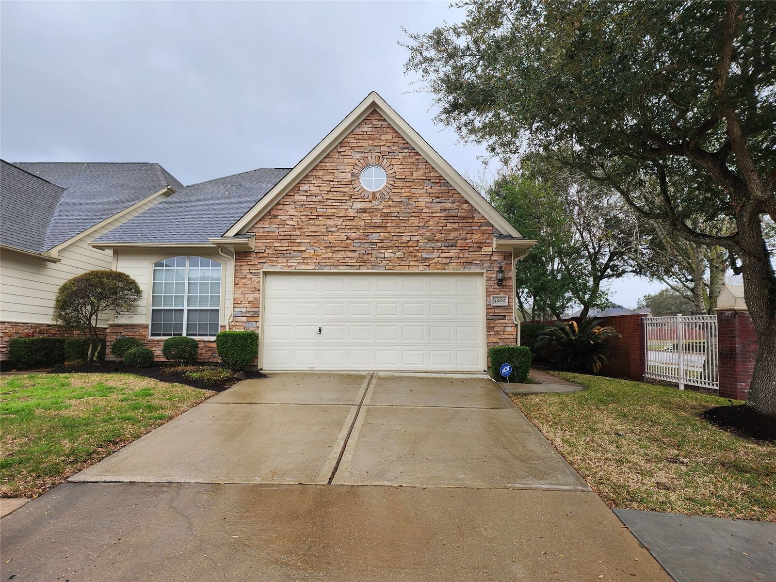 Real estate property located at 7202 Welshwood, Fort Bend, Greatwood Tr C-8, Sugar Land, TX, US