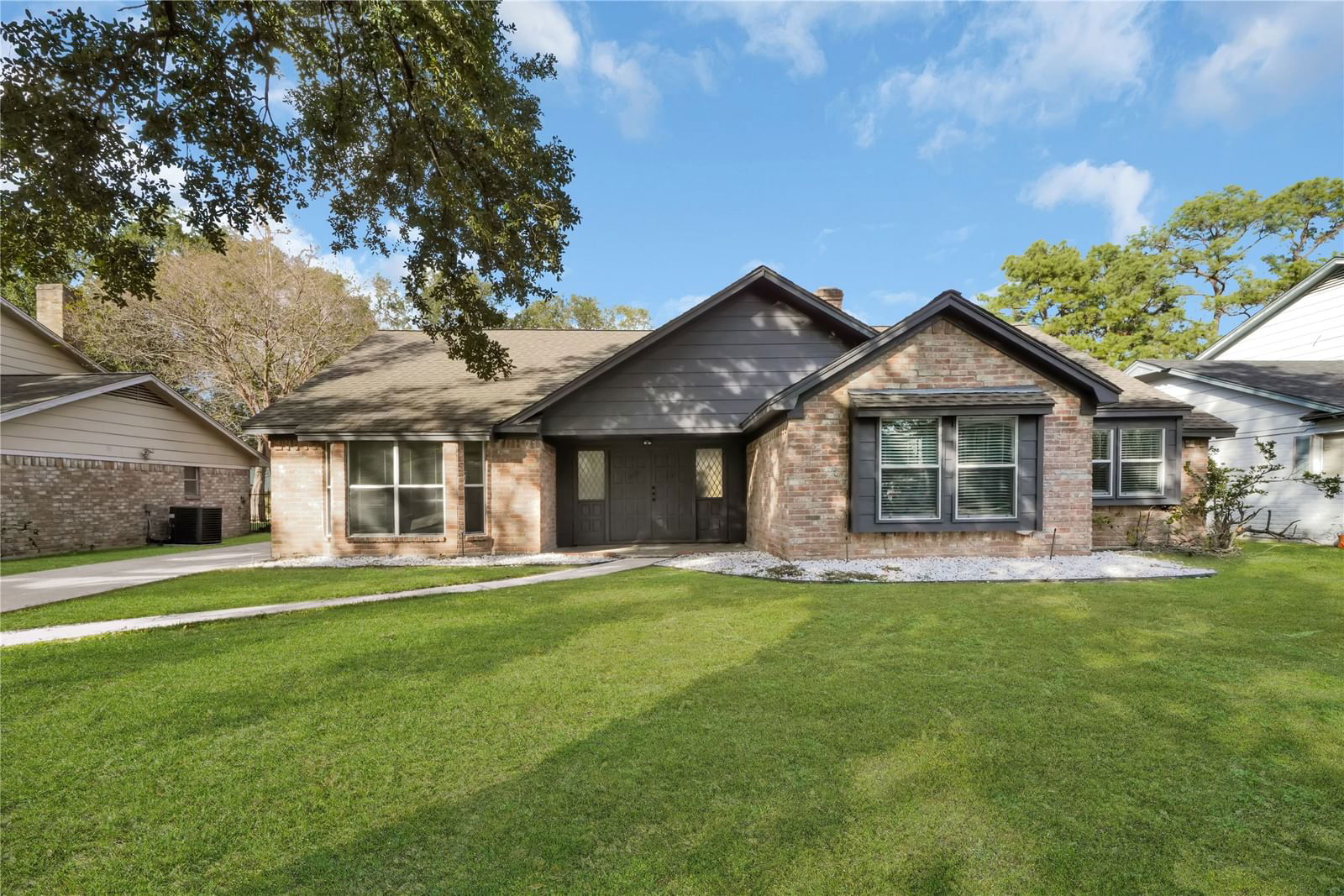 Real estate property located at 8106 Brinkworth, Harris, Prestonwood Forest, Houston, TX, US