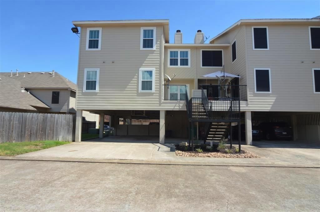 Real estate property located at 2032 Harbour, Harris, Lakeside T/H, Seabrook, TX, US