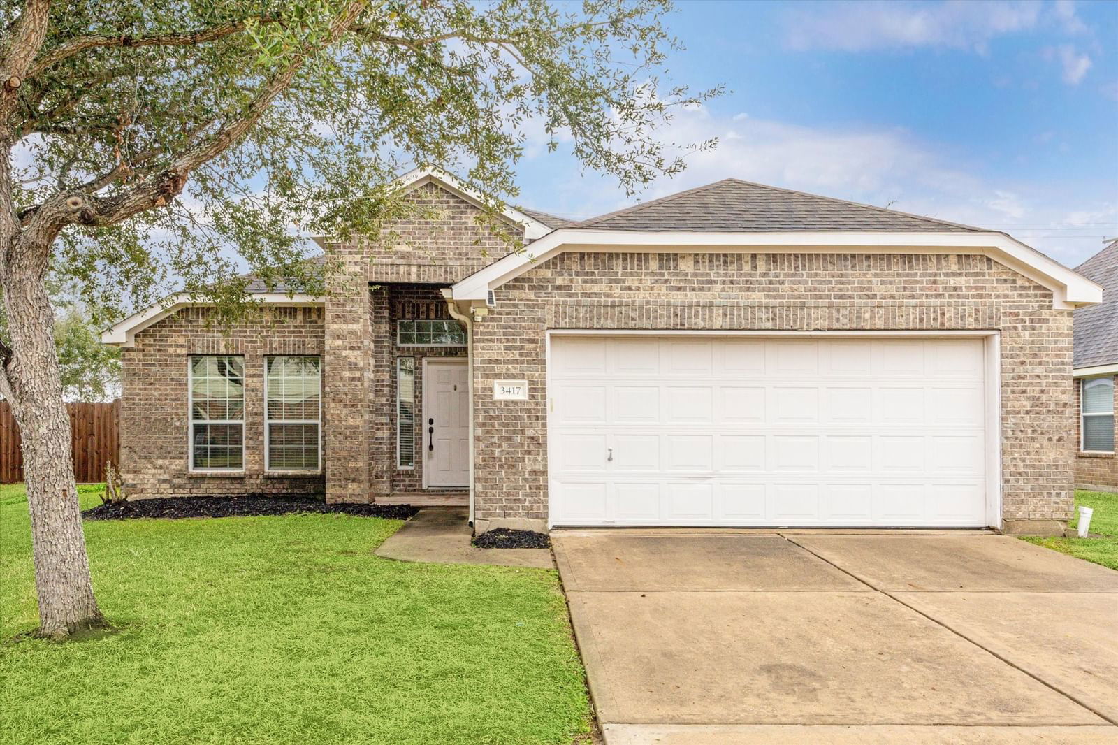 Real estate property located at 3417 Cypress Village, Brazoria, Cypress Village Sec 1-2, Pearland, TX, US