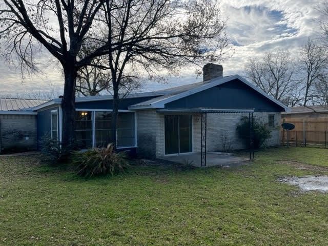 Real estate property located at 1001 Mcclintic, Limestone, Groesbeck, TX, US
